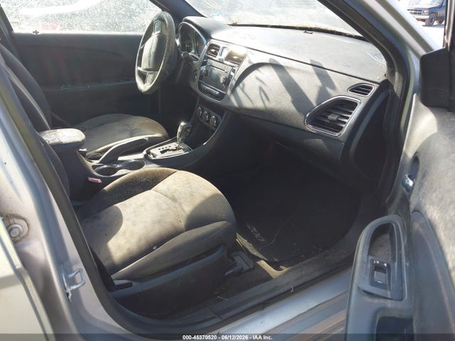 2012 Chrysler 200 Touring მანქანა იყიდება აუქციონზე, vin: 1C3CCBBB8CN288781, აუქციონის ნომერი: 45370520