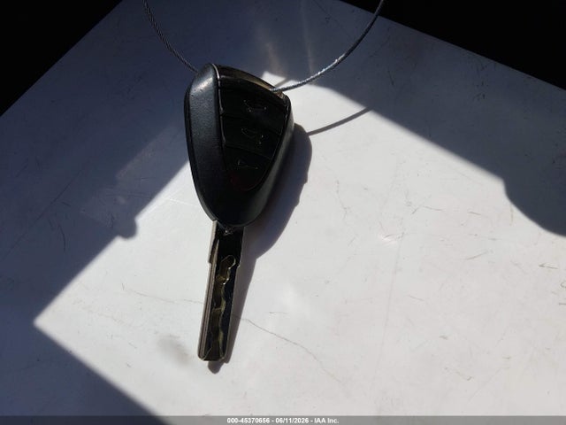 45370656 :رقم المزاد ، WP0AA2A86AU760140 vin ، 2010 Porsche Cayman مزاد بيع