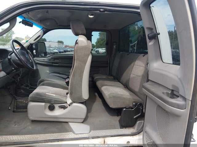 2003 Ford F-250 Lariat/xl/xlt მანქანა იყიდება აუქციონზე, vin: 1FTNX21L83EB76257, აუქციონის ნომერი: 45370664