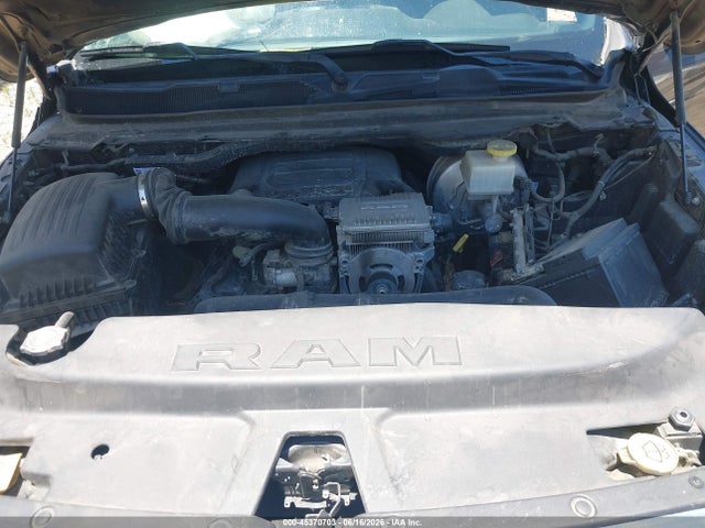 1C6SRFFT1KN840322 RAM 1500 Big Horn/lone Star 4x4 5&#039;7 Box