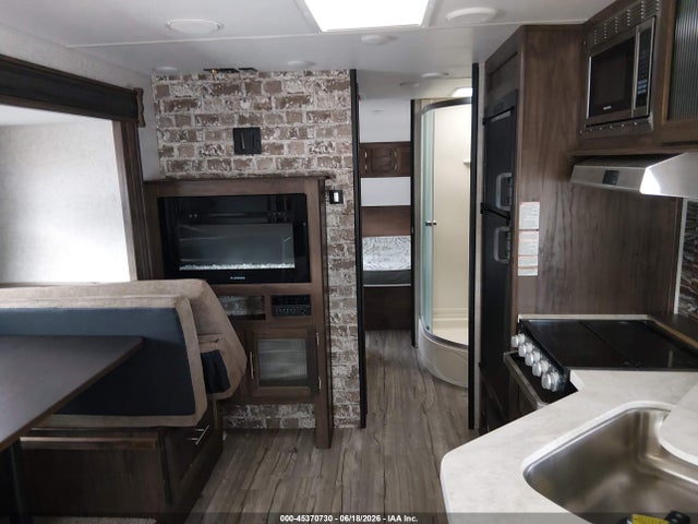 Продажа на аукционе авто 2019 Forest River Cherokee Grey Wolf S, vin: 4X4TCKY23KK054514, номер лота: 45370730