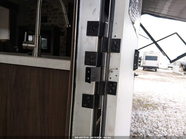 Продажа на аукционе авто 2019 Forest River Cherokee Grey Wolf S, vin: 4X4TCKY23KK054514, номер лота: 45370730