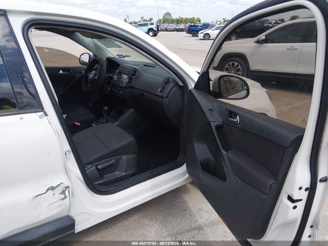 2012 Volkswagen Tiguan S მანქანა იყიდება აუქციონზე, vin: WVGAV7AX0CW561211, აუქციონის ნომერი: 45370753