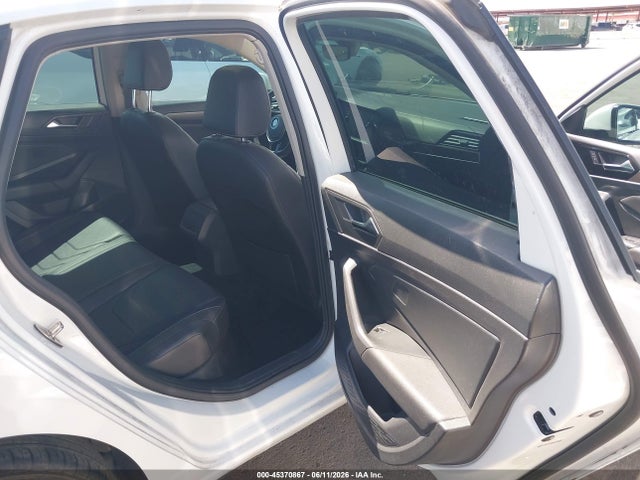 3VWG57BU4MM090990 Volkswagen Jetta 1.4t Sel Premium