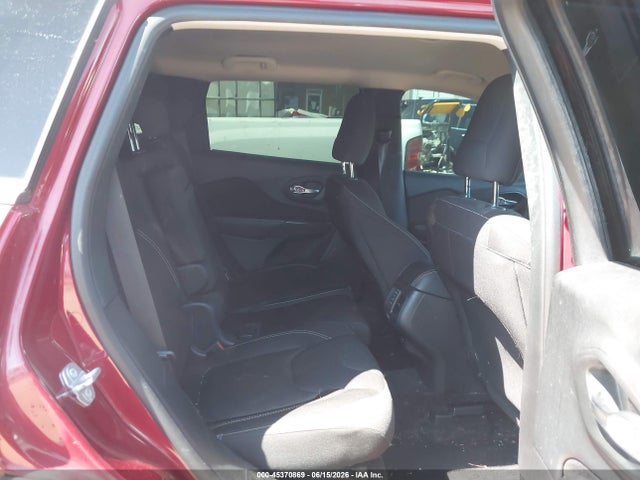 Auction sale of the 2017 Jeep Cherokee Latitude Fwd, vin: 1C4PJLCB6HW549155, lot number: 45370869