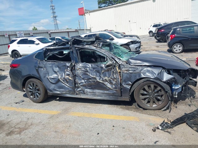 2018 Kia Optima S მანქანა იყიდება აუქციონზე, vin: 5XXGT4L38JG246765, აუქციონის ნომერი: 45370944