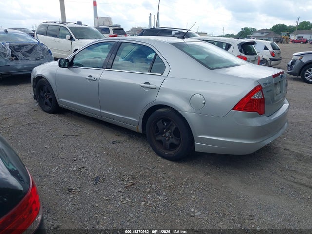 45370962 :رقم المزاد ، 3FAHP0HAXAR239686 vin ، 2010 Ford Fusion Se مزاد بيع