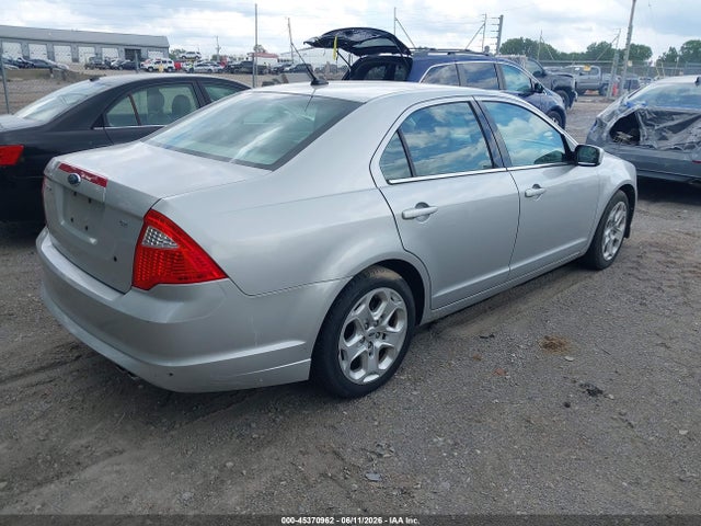 45370962 :رقم المزاد ، 3FAHP0HAXAR239686 vin ، 2010 Ford Fusion Se مزاد بيع