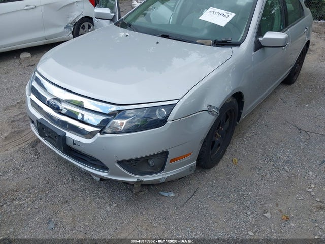 45370962 :رقم المزاد ، 3FAHP0HAXAR239686 vin ، 2010 Ford Fusion Se مزاد بيع