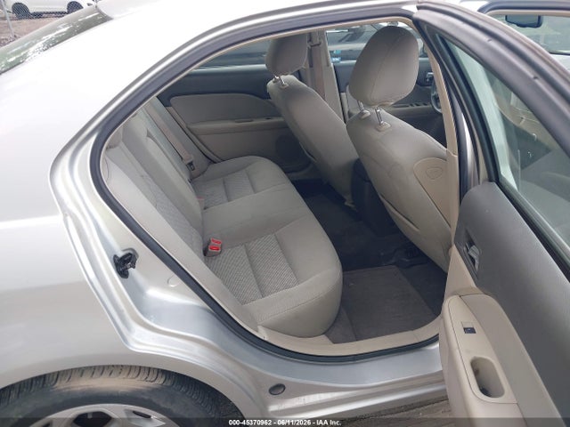45370962 :رقم المزاد ، 3FAHP0HAXAR239686 vin ، 2010 Ford Fusion Se مزاد بيع