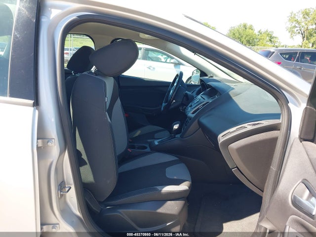 45370980 :رقم المزاد ، 1FADP3K26EL349785 vin ، 2014 Ford Focus Se مزاد بيع