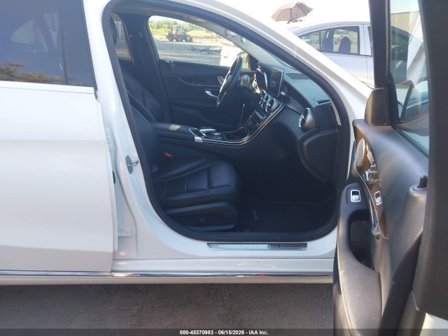 Aukcja sprzedaży 2018 Mercedes-benz C 300 4matic, vin: 55SWF4KB8JU247220, numer aukcji: 45370983