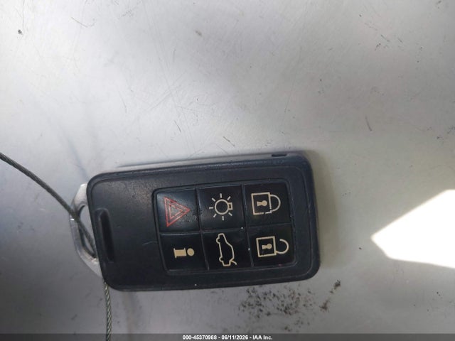 45370988 :رقم المزاد ، YV140MFC4F1317884 vin ، 2015 Volvo S60 T5 Premier Plus مزاد بيع