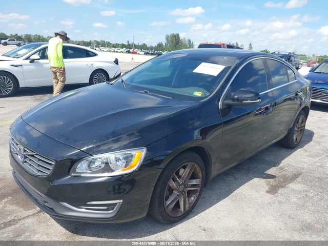 45370988 :رقم المزاد ، YV140MFC4F1317884 vin ، 2015 Volvo S60 T5 Premier Plus مزاد بيع