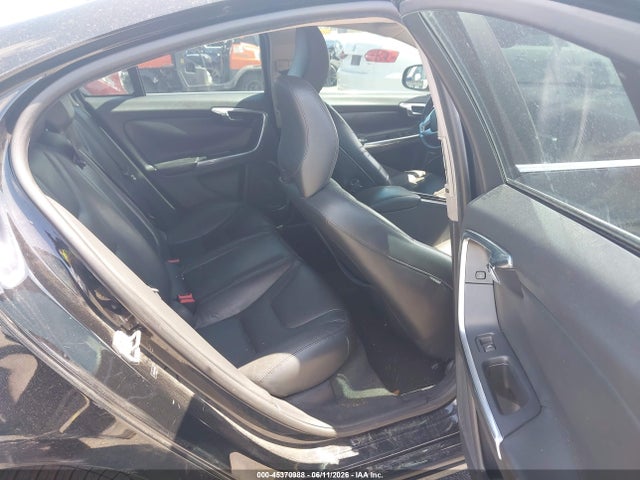 45370988 :رقم المزاد ، YV140MFC4F1317884 vin ، 2015 Volvo S60 T5 Premier Plus مزاد بيع