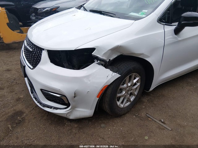 45371026 :رقم المزاد ، 2C4RC1BG4RR165325 vin ، 2024 Chrysler Pacifica Touring L مزاد بيع