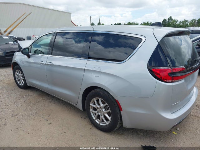 Chrysler Pacifica Touring L 2024 2C4RC1BG7RR154903 Image 14