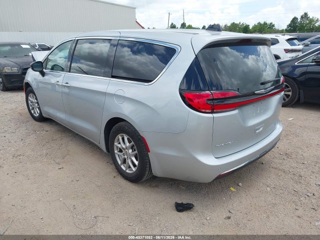 Chrysler Pacifica Touring L 2024 2C4RC1BG7RR154903 Image 3