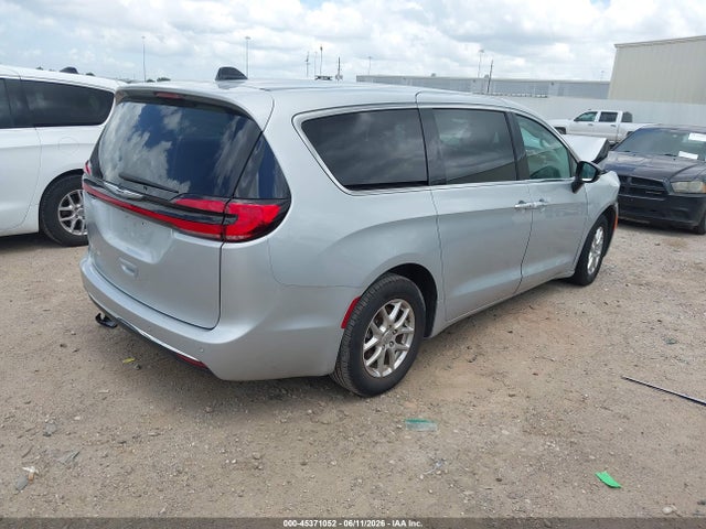 Chrysler Pacifica Touring L 2024 2C4RC1BG7RR154903 Image 4