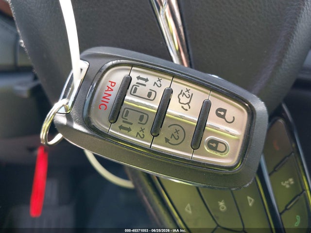 45371053 :رقم المزاد ، 2C4RC1GG4LR124483 vin ، 2020 Chrysler Pacifica 35th Anniversary Limited مزاد بيع