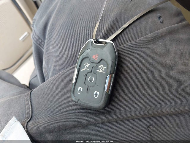 45371102 :رقم المزاد ، 1GKS2HKJ5HR124803 vin ، 2017 Gmc Yukon Xl Denali مزاد بيع