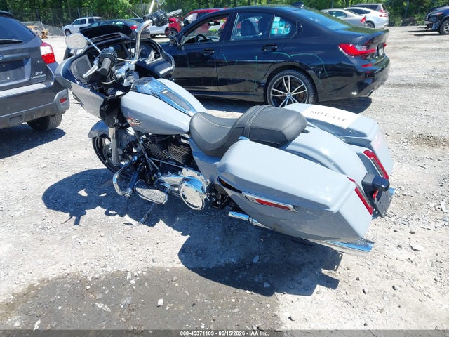 Harley-Davidson FLTRX 2026 1HD1KH714TB619123 Image 3