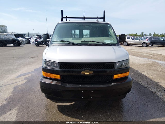 Chevrolet Express 3500 Work Van 2018 1GCZGHFG1J1334085 Image 17