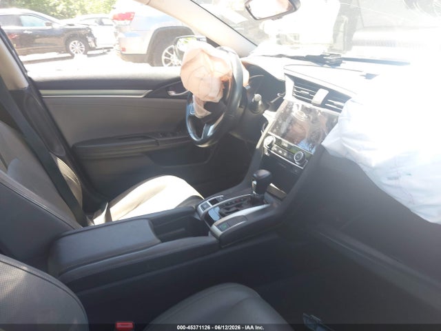45371126 :رقم المزاد ، 19XFC1F9XGE014373 vin ، 2016 Honda Civic Touring مزاد بيع