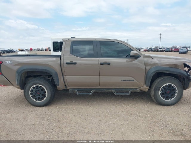 2026 Toyota Tacoma Trd Off Road მანქანა იყიდება აუქციონზე, vin: 3TMLB5JN2TM242952, აუქციონის ნომერი: 45371138