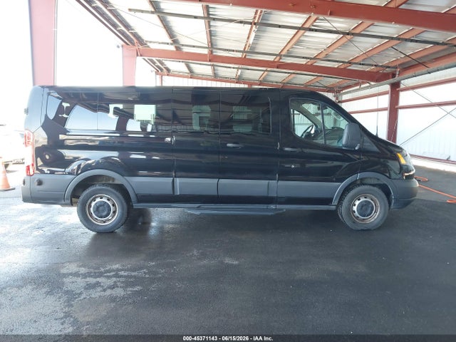1FBZX2ZMXJKB31256 Ford Transit-350 Xl