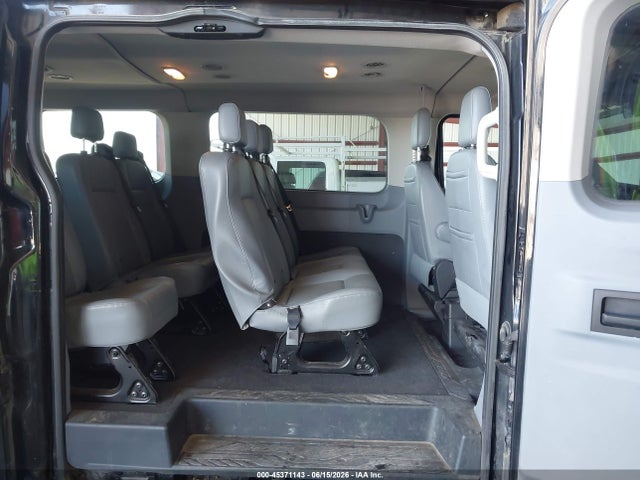 1FBZX2ZMXJKB31256 Ford Transit-350 Xl