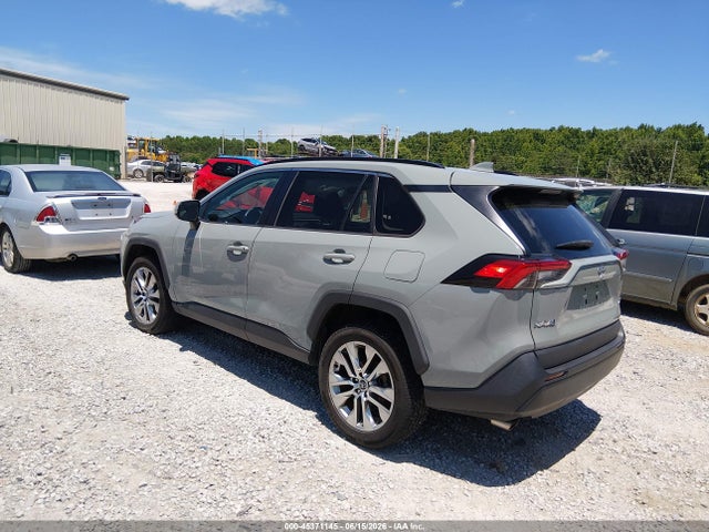 Toyota Rav4 Xle Premium 2021 2T3C1RFV3MC088109 Image 3