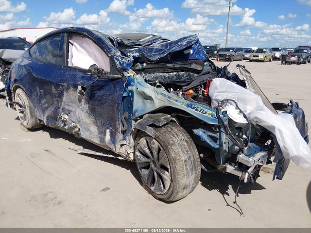Продаж на аукціоні авто 2025 Tesla Model Y Long Range Dual Motor Rear-wheel Drive, vin: 7SAYGDED6SA352750, номер лоту: 45371150