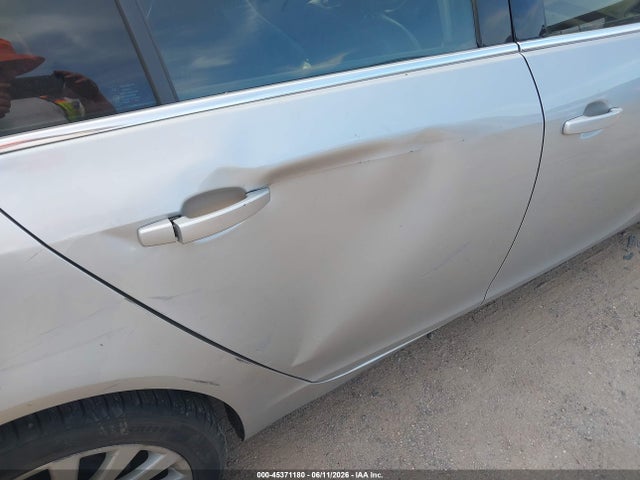 45371180 :رقم المزاد ، 2G4GR5EC3B9182852 vin ، 2011 Buick Regal Cxl Oshawa مزاد بيع