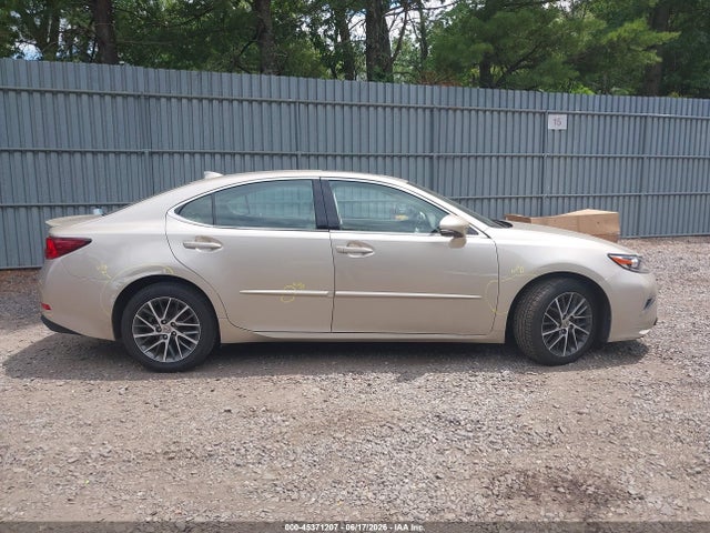 45371207 :رقم المزاد ، 58ABK1GG4HU053854 vin ، 2017 Lexus Es 350 مزاد بيع