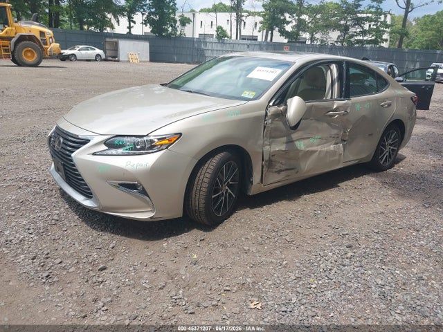 45371207 :رقم المزاد ، 58ABK1GG4HU053854 vin ، 2017 Lexus Es 350 مزاد بيع