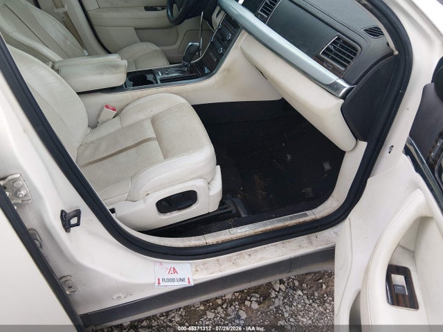 45371312 :رقم المزاد ، 1LNHM93R99G630590 vin ، 2009 Lincoln Mks مزاد بيع
