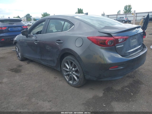 Mazda Mazda3 Grand Touring 2018 3MZBN1W33JM160919 Image 3