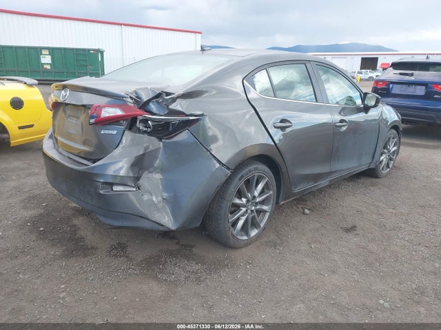 Mazda Mazda3 Grand Touring 2018 3MZBN1W33JM160919 Image 4