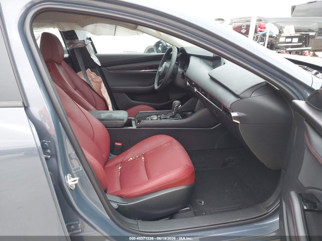 Продаж на аукціоні авто 2026 Mazda Mazda3 2.5 S Carbon Edition, vin: JM1BPBCL0T1877981, номер лоту: 45371336