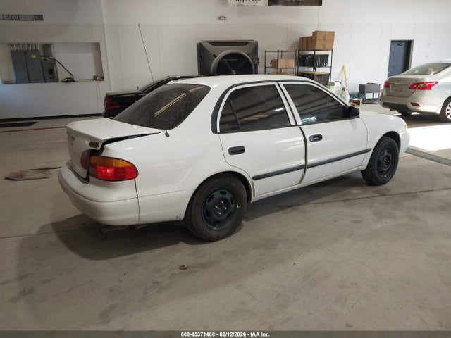 45371400 :رقم المزاد ، 1Y1SK52812Z407919 vin ، 2002 Chevrolet Prizm مزاد بيع