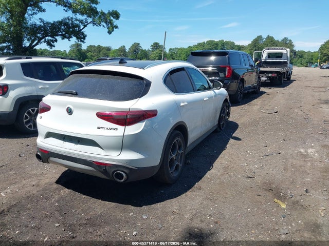 Продажа на аукционе авто 2018 Alfa Romeo Stelvio Ti Awd, vin: ZASFAKBN4J7C28952, номер лота: 45371419
