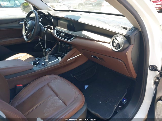 Продажа на аукционе авто 2018 Alfa Romeo Stelvio Ti Awd, vin: ZASFAKBN4J7C28952, номер лота: 45371419
