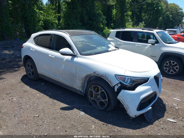 Продажа на аукционе авто 2018 Alfa Romeo Stelvio Ti Awd, vin: ZASFAKBN4J7C28952, номер лота: 45371419