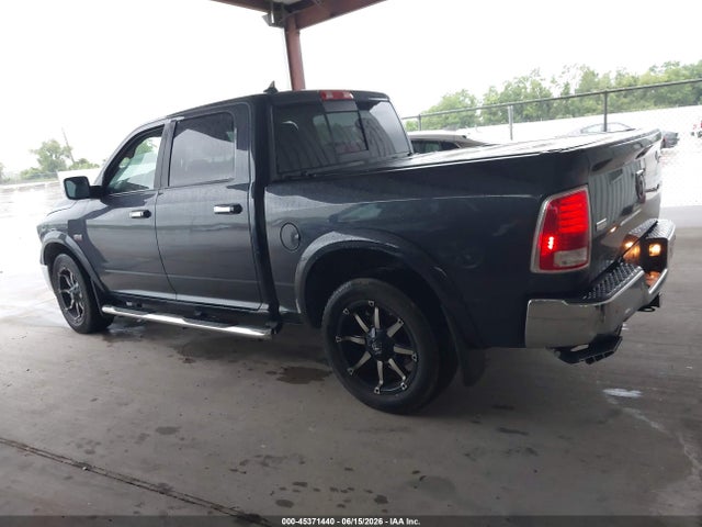 2017 Ram 1500 Laramie  4x4 5'7 Box მანქანა იყიდება აუქციონზე, vin: 1C6RR7NT5HS816699, აუქციონის ნომერი: 45371440