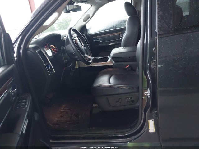 2017 Ram 1500 Laramie  4x4 5'7 Box მანქანა იყიდება აუქციონზე, vin: 1C6RR7NT5HS816699, აუქციონის ნომერი: 45371440