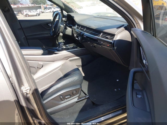 WA1LAAF71HD024262 Audi Q7 3.0t Premium