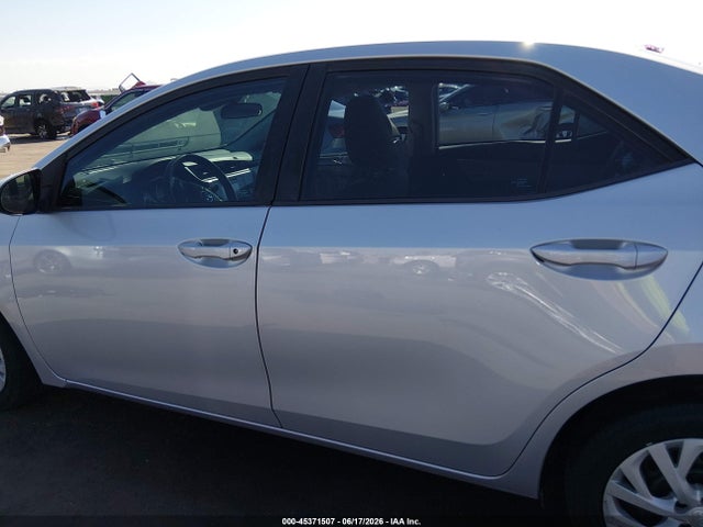 Toyota COROLLA LE 2018 2T1BURHE1JC117868 Image 15