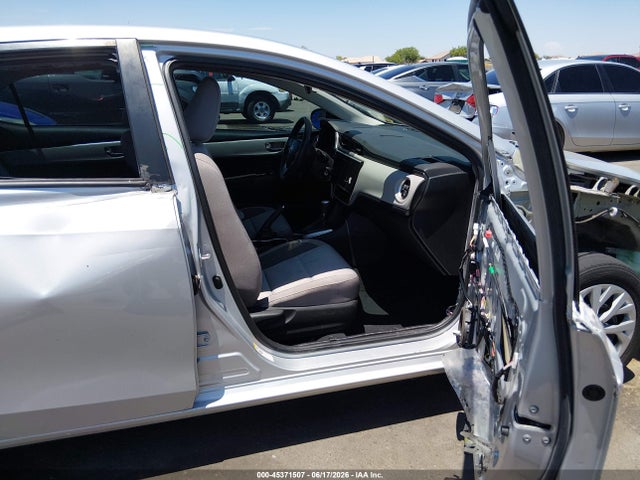 Toyota COROLLA LE 2018 2T1BURHE1JC117868 Image 5