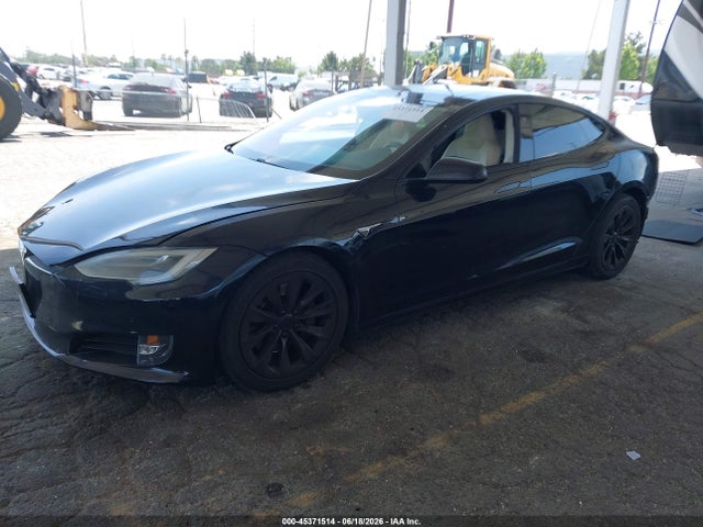 Tesla Model S 60d/70d/75d/85d/90d 2016 5YJSA1E26GF168890 Image 2
